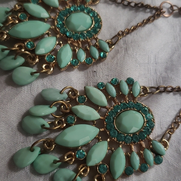 Statement earrings - Picture 2 of 2